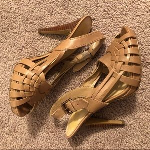 Nine West nude/beige heels